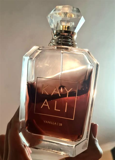 kayali vanilla 28 cena
